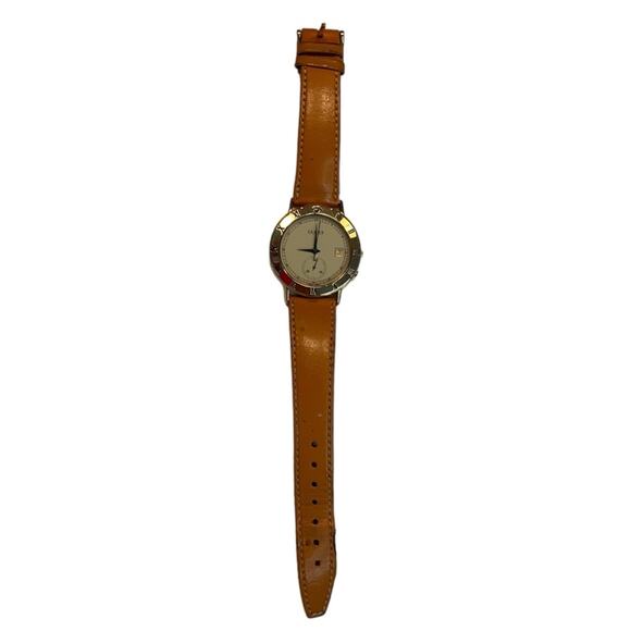 Gucci Accessories - VTG Gucci Light Brown Watch Leather Strap